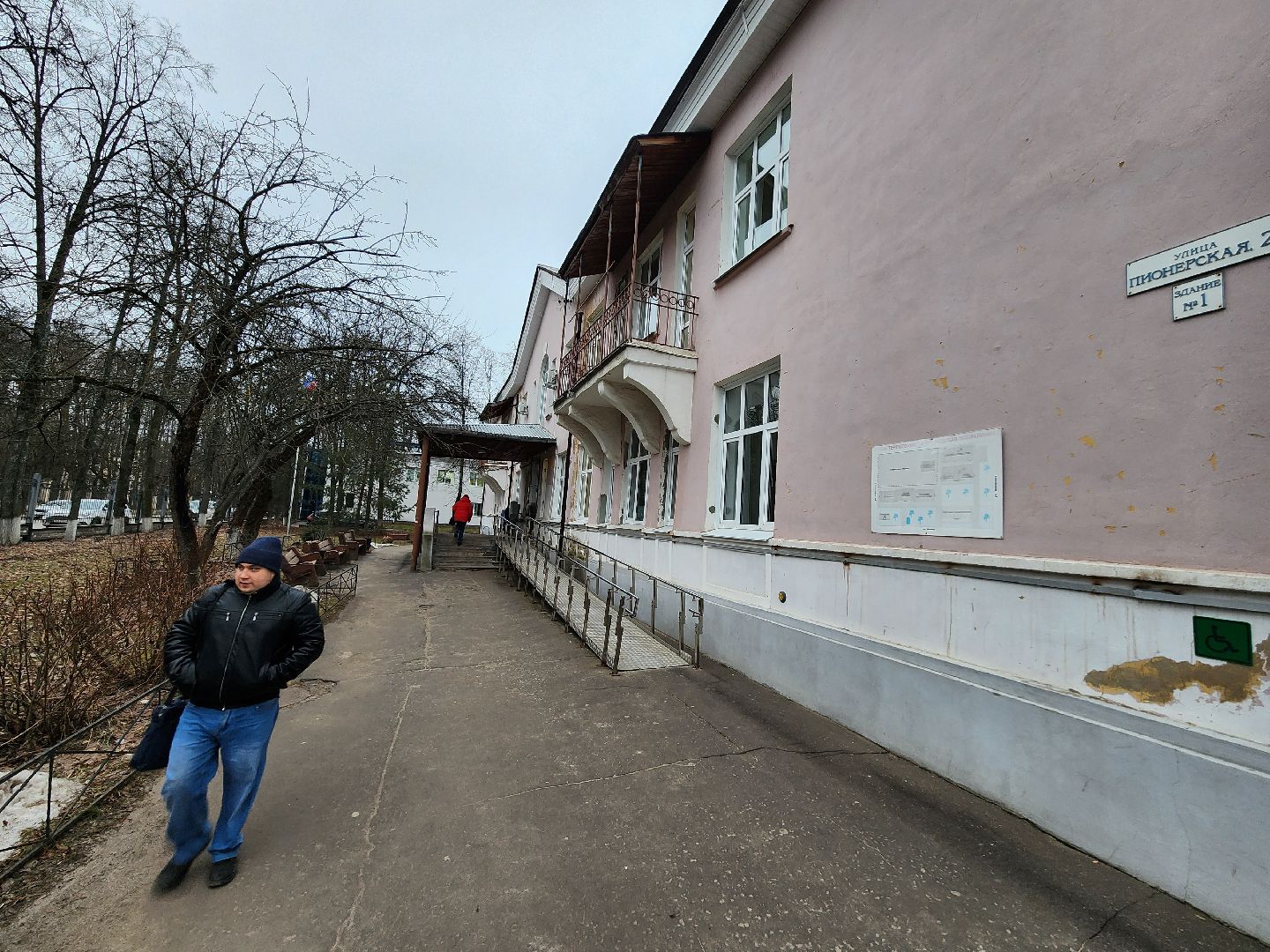 Чехов, поликлиника, улица Пионерская, улица Гагарина, амбулатории, вакцинация от гриппа, прививки от ковида, привиться от пневмонии, вертикалка