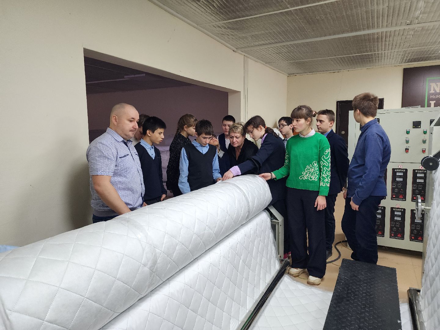 дети, экскурсия, производство матрасов, матрасы, овз, школа-интернат, шатура,