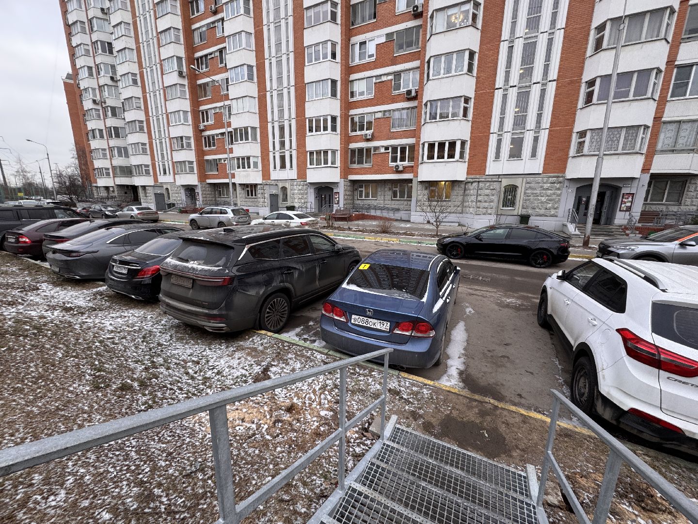 Благоустройство, Неравнодушные жители, вертикалки, лестница к парковке,