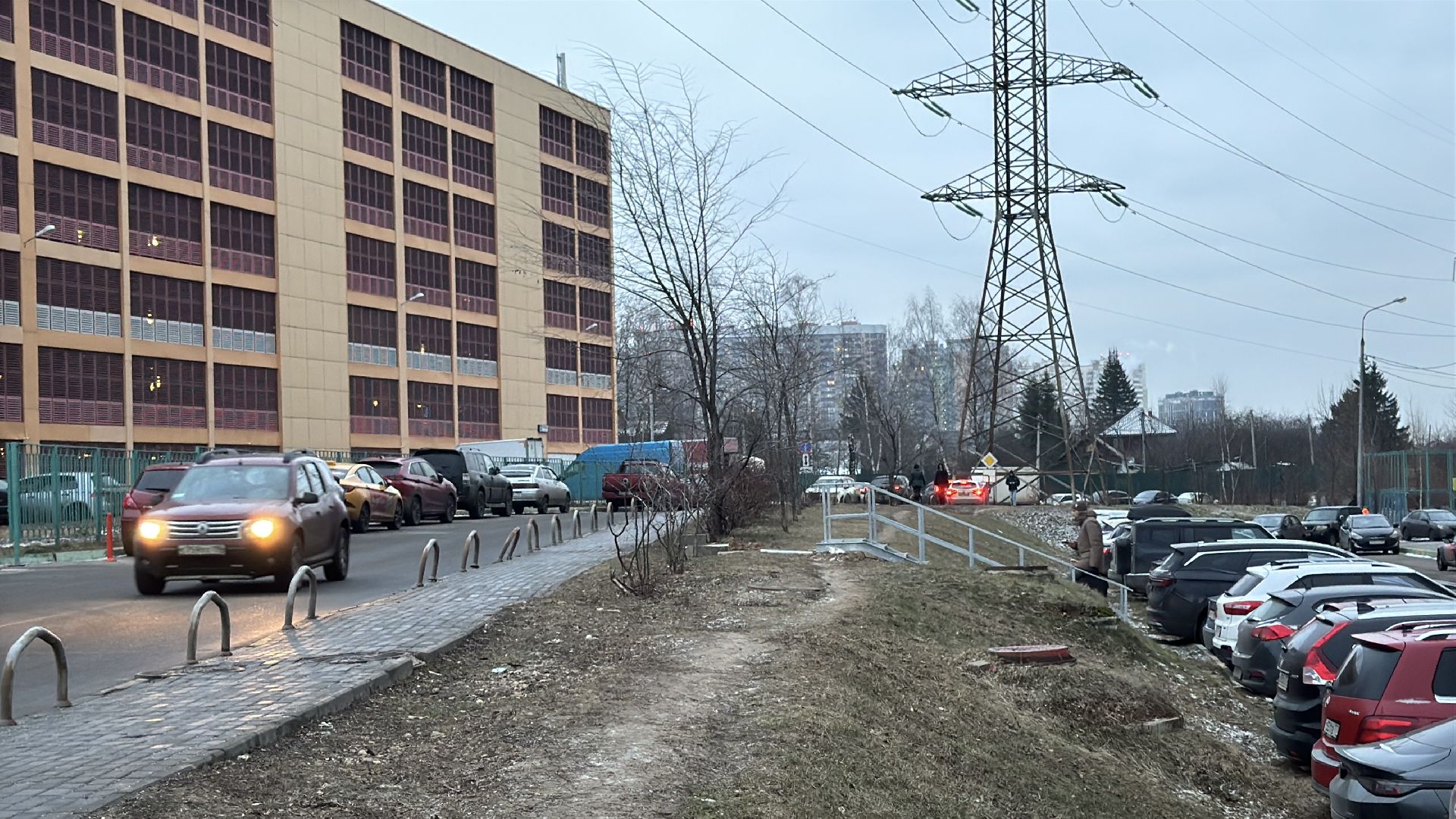 Благоустройство, Неравнодушные жители, вертикалки, лестница к парковке,