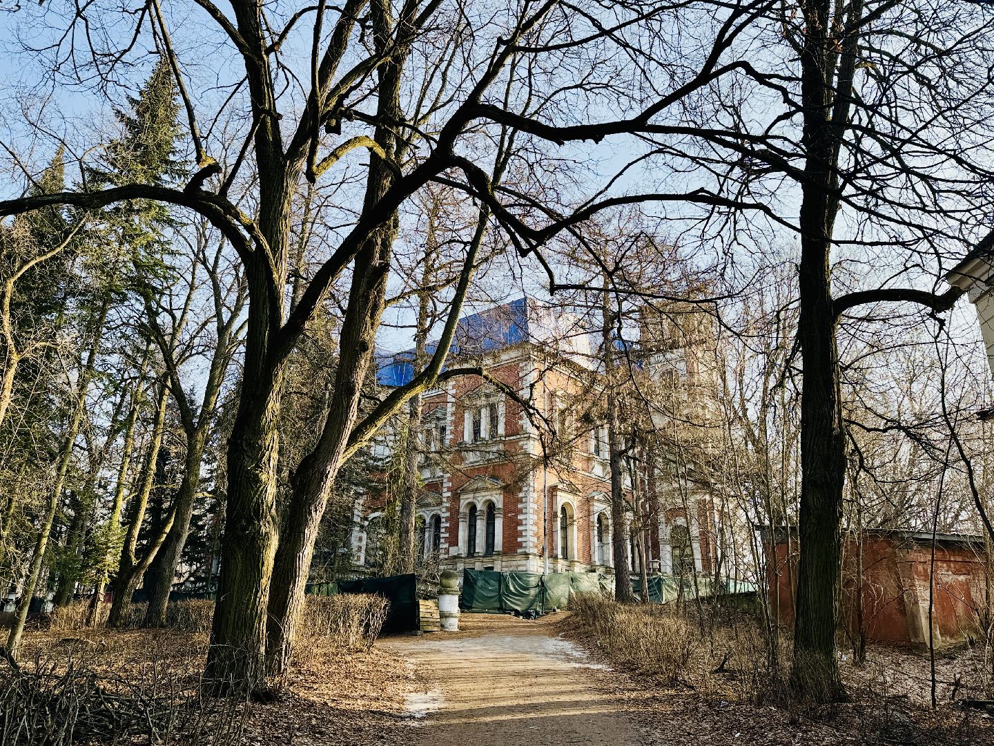 раменское, усадьба быково, волонтеры savebykovo, волонтер, туризм,