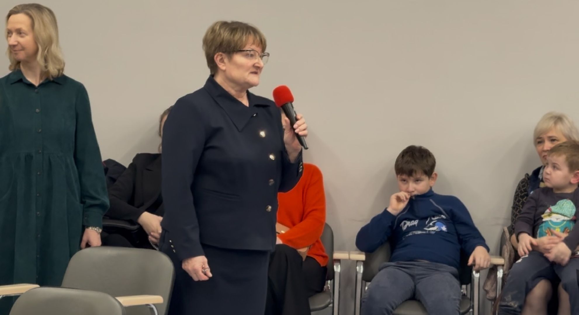 шаховская, выездная администиация, встреча с жителями,