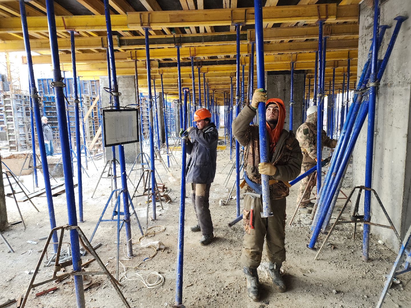 Чехов, поселок Мещерское, психбольница, новый лечебный корпус, строительство, реконструкция, опалубка, вертикалка,