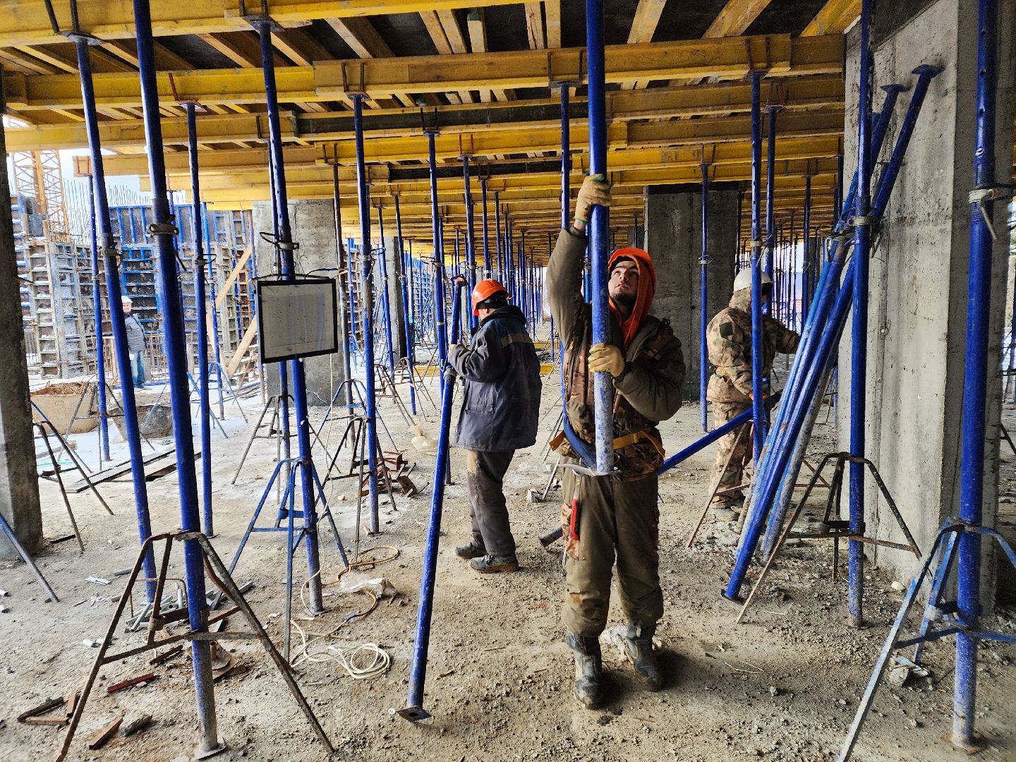 Чехов, поселок Мещерское, психбольница, новый лечебный корпус, строительство, реконструкция, опалубка, вертикалка,