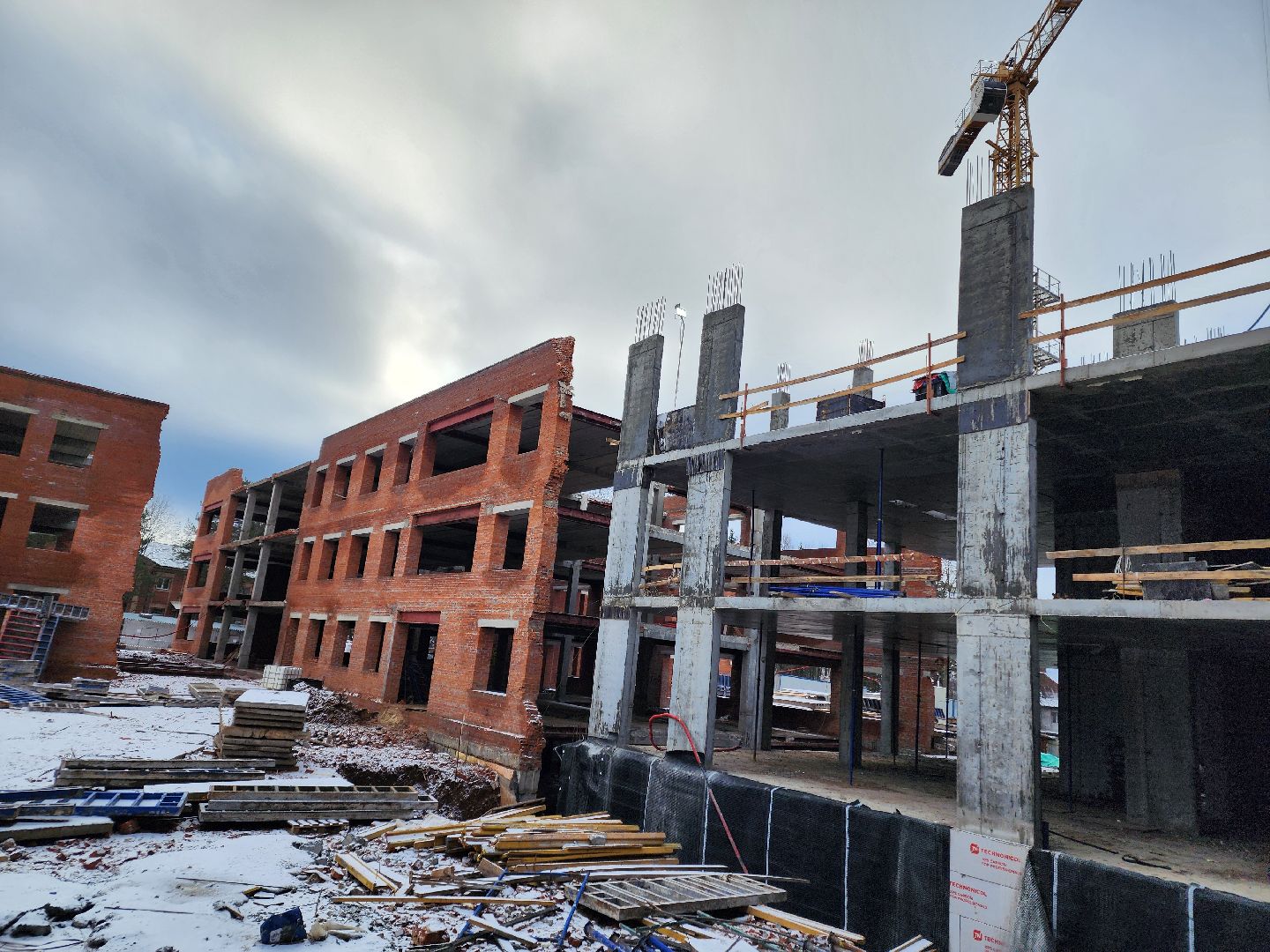 Чехов, поселок Мещерское, психбольница, новый лечебный корпус, строительство, реконструкция, опалубка, вертикалка,