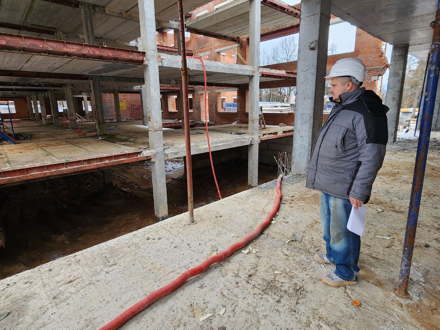 Чехов, поселок Мещерское, психбольница, новый лечебный корпус, строительство, реконструкция, опалубка, вертикалка,