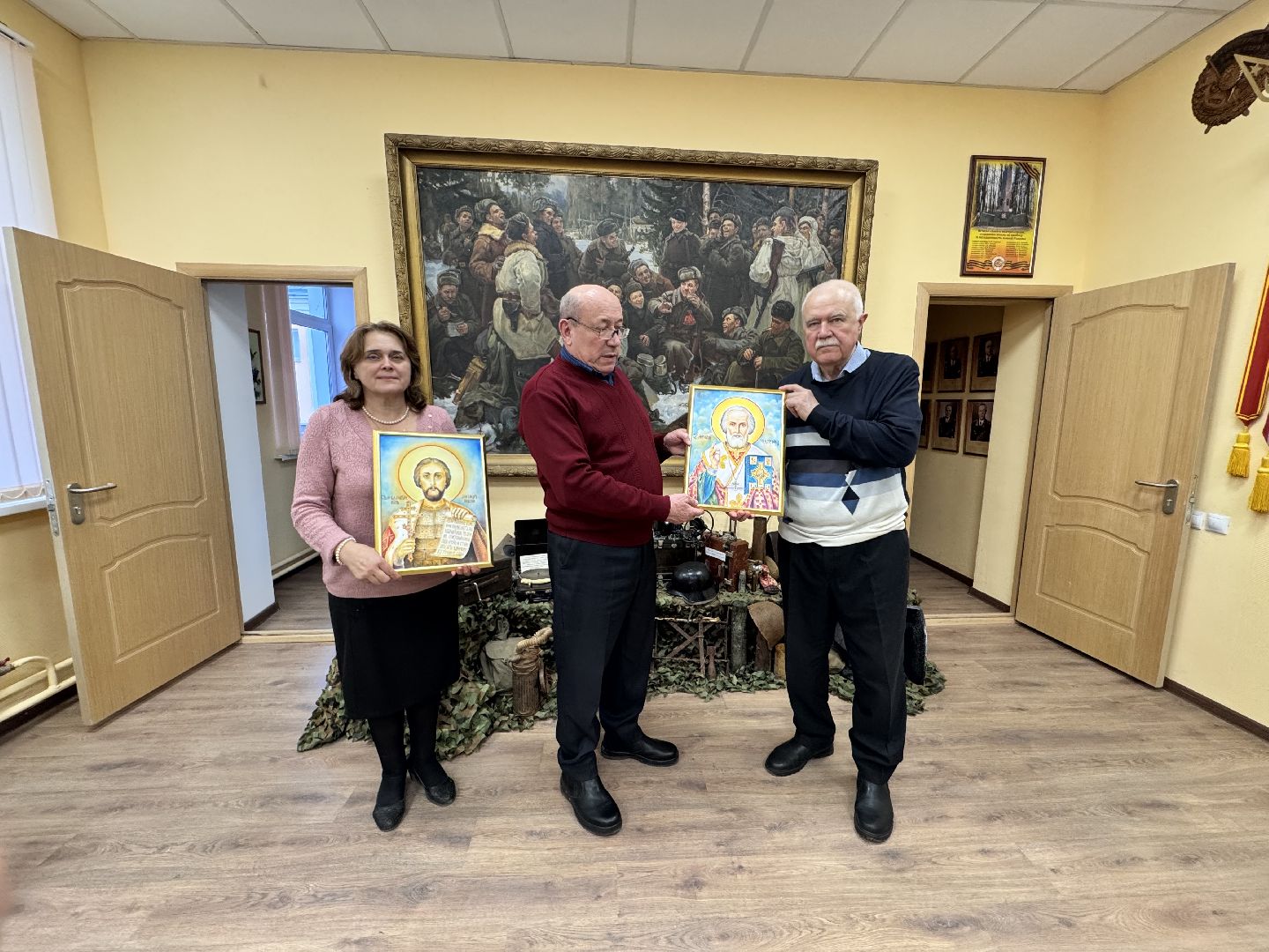 солнечногорск, военный пенсионер, художник любитель, иконы, вертикалки,