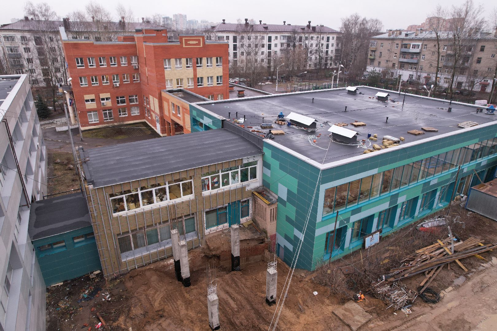 видео с коптера, королёв, школа,