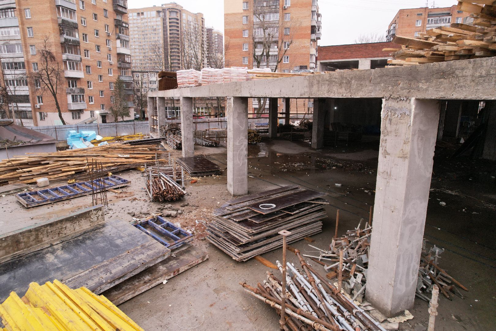 видео с коптера, королёв, школа,