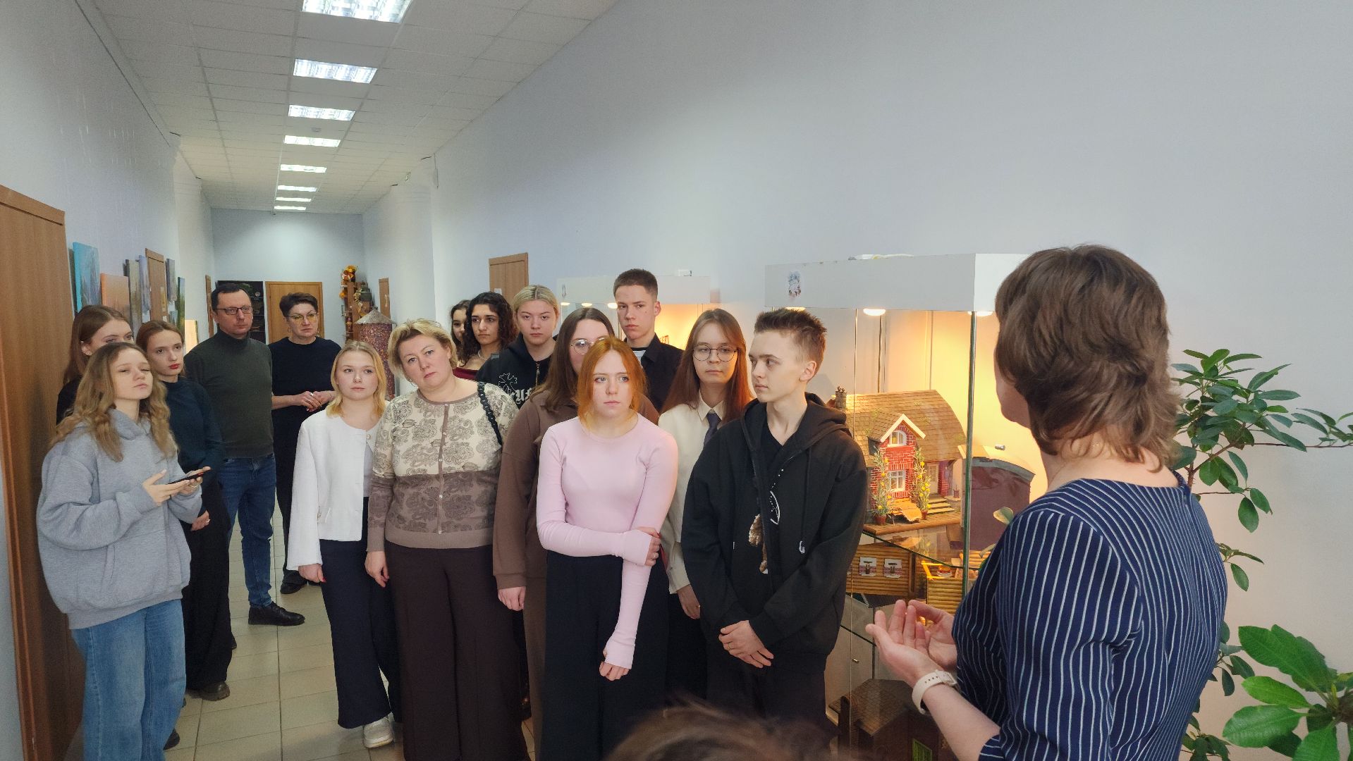 волоколамск, выставка картин, искусство, художники,