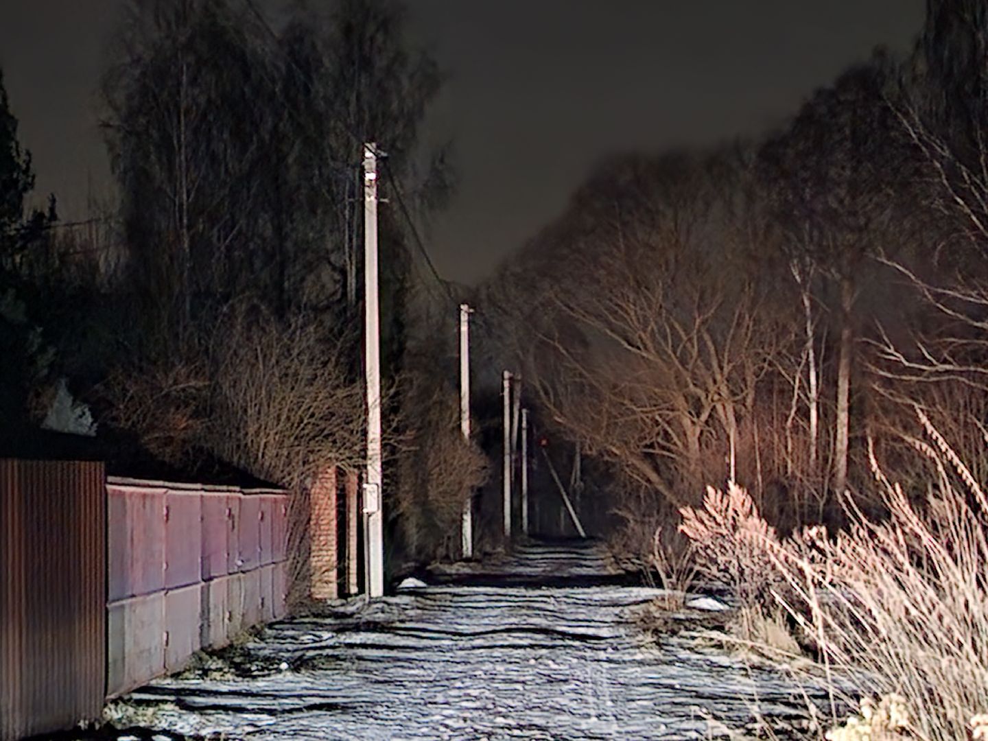 Чехов, выездная администрация, встречи с жителями, обращения граждан, деревня Дубинино, подъездная дорога, улицы Нижняя и Заречная, освещение, уличные фонари, благоустройство, содержание дорог,