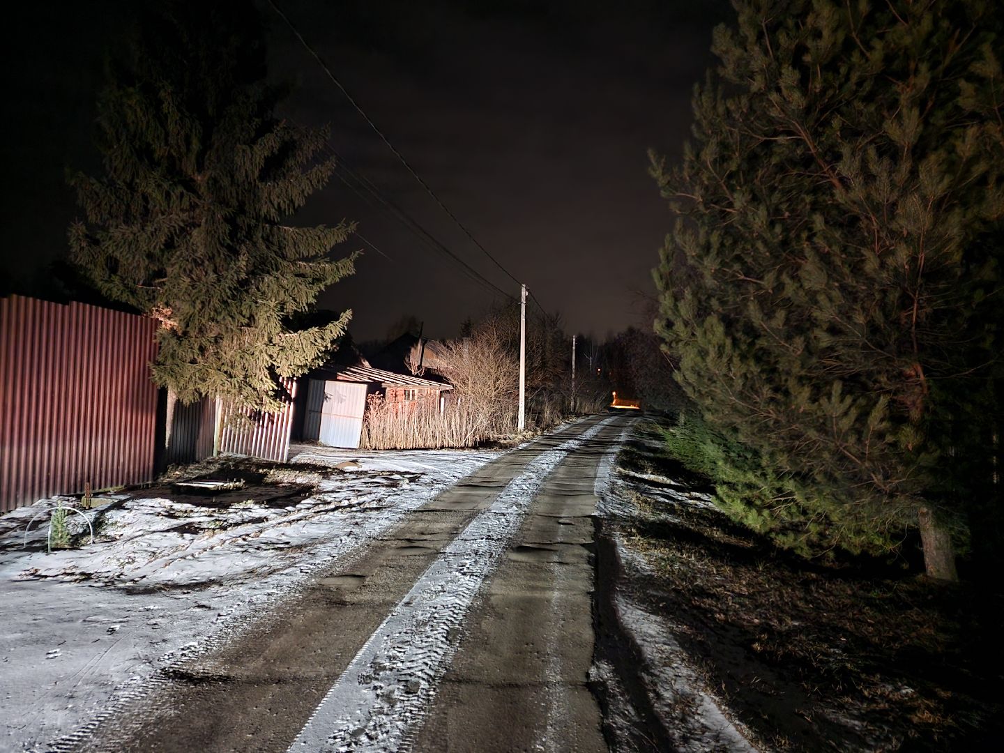 Чехов, выездная администрация, встречи с жителями, обращения граждан, деревня Дубинино, подъездная дорога, улицы Нижняя и Заречная, освещение, уличные фонари, благоустройство, содержание дорог,