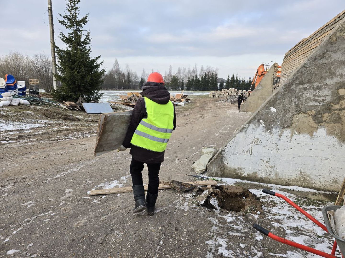 можайск, можайский муниципальный округ, подмосковье, строительство, реконструкция, стадион, городской стадион, спартак, вертикалки,
