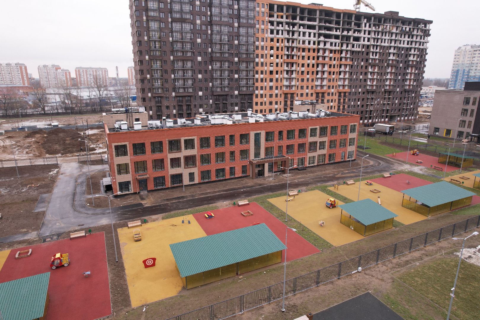 видео с коптера, балашиха, детский сад,