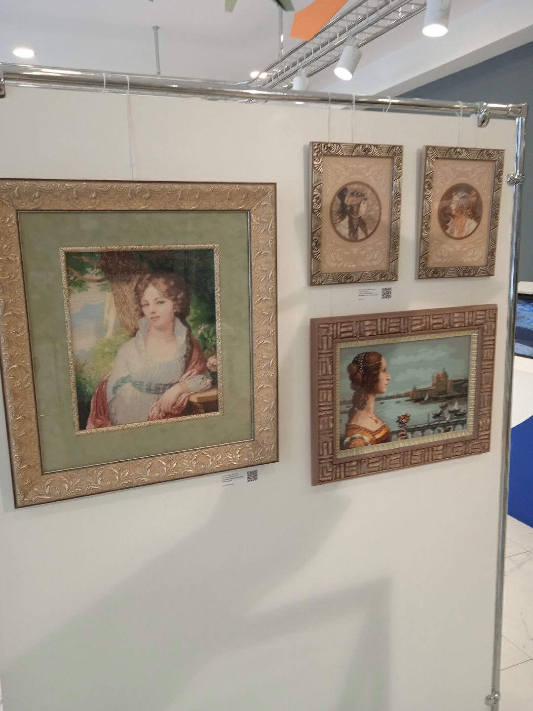 Жуковский, общество