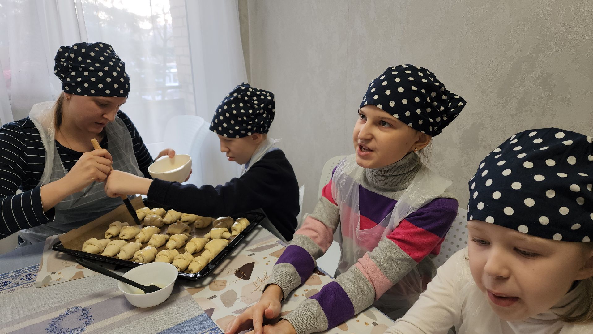 ивантеевка, пушкинский, центр социального обслуживания, дети, дети с овз, выпечка, кухня, мастер-класс для детей, инвалиды, вертикалки,