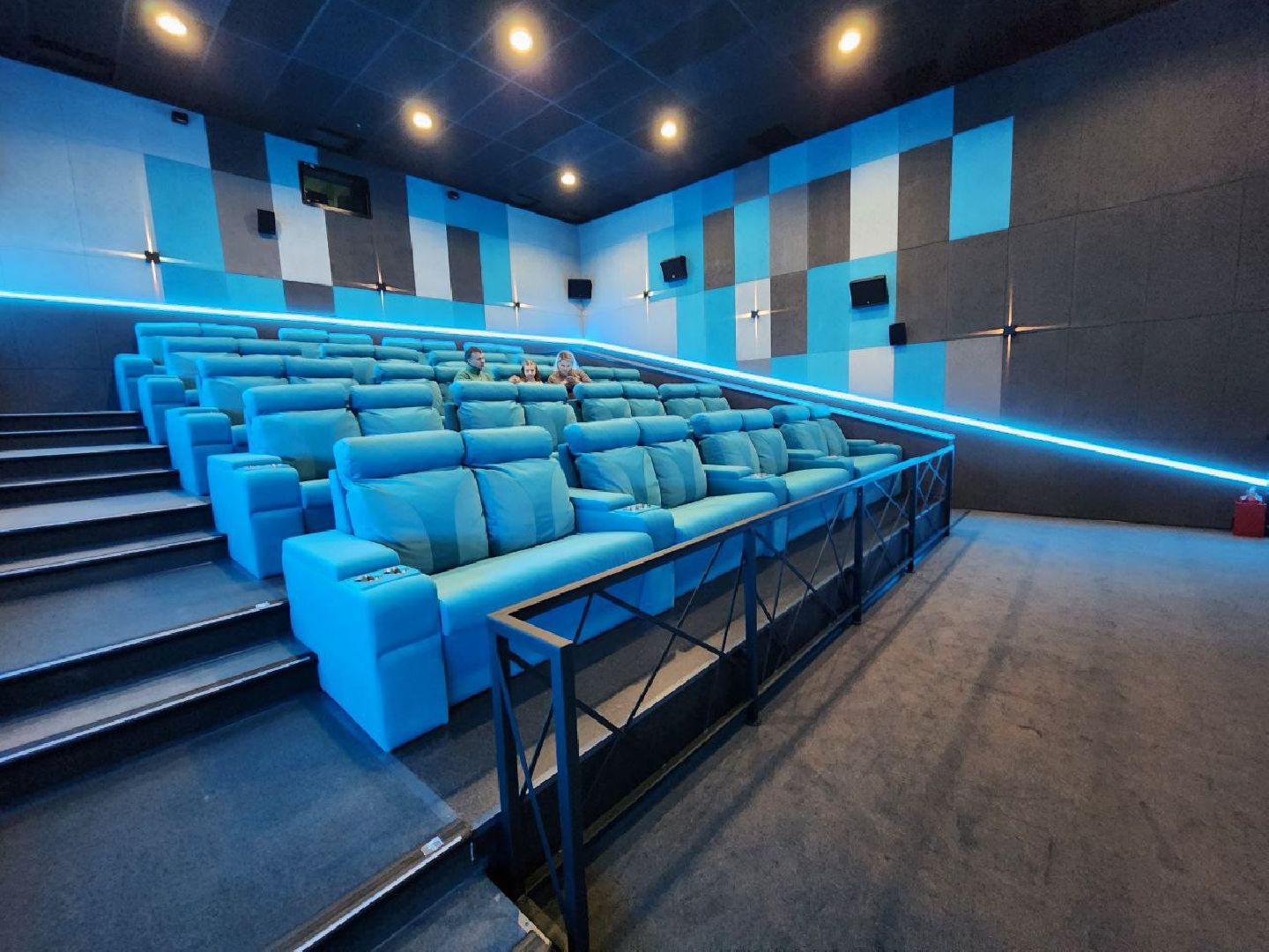 солнечногорск, кинотеатр, жители, вертикалки, залы,