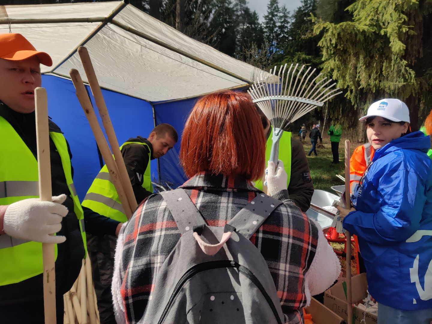 Красноармейск, Пушкинский, субботник, бульвар Зубова, люди