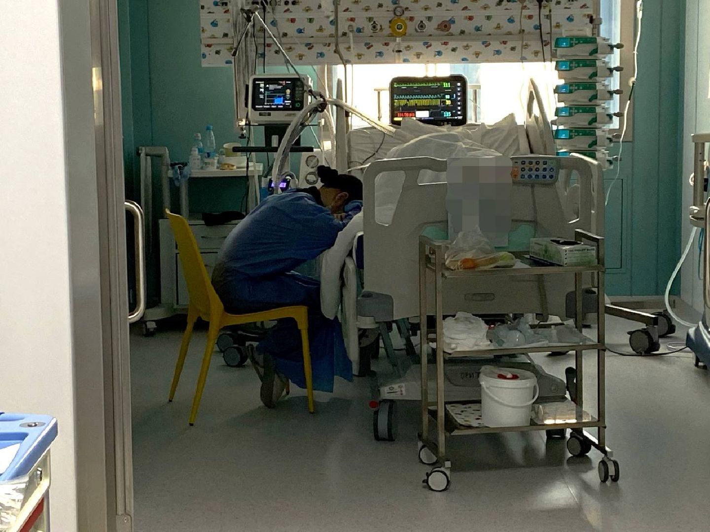 вертикалки, реанимация, клиническийцентрименирошаля, реаниматолог, детскаяреанимация,