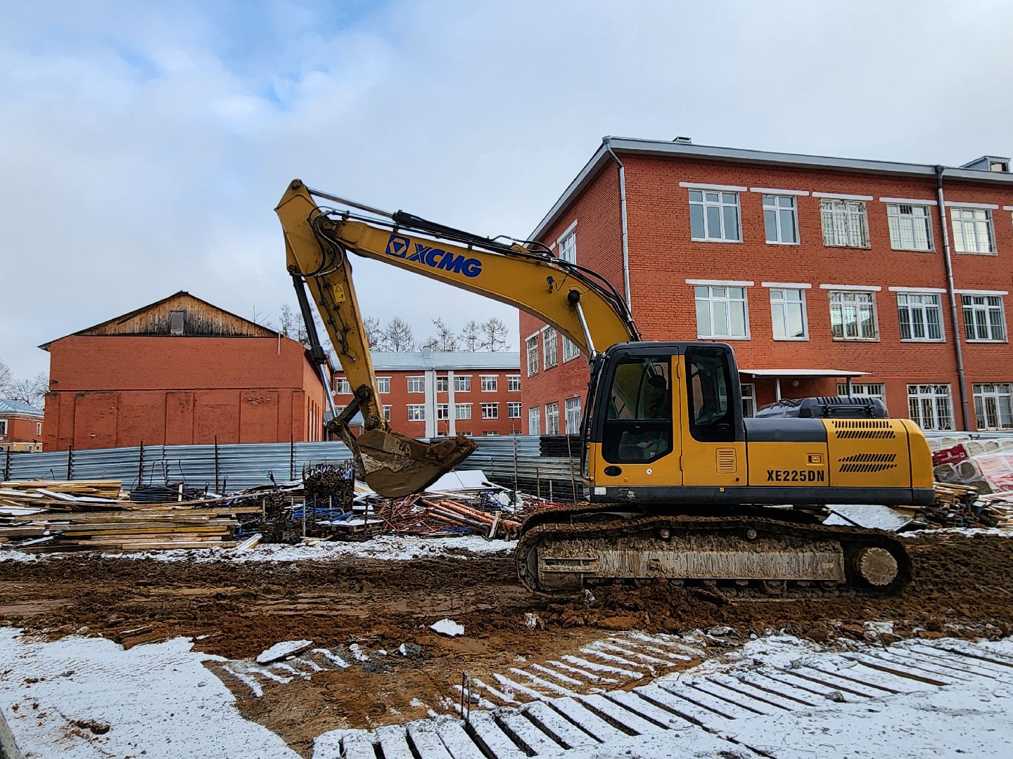 Чехов, поселок Мещерское, психиатрическая больница, лечебный корпус, строительство, реконструкция, временные дороги, обратная засыпка, прокладка дорог, дорожные работы, земляные работы, вертикалки,