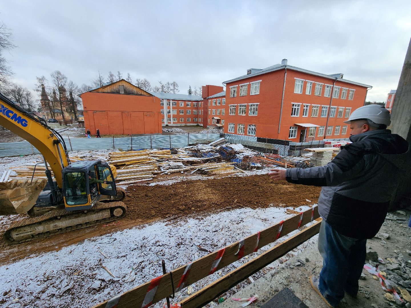 Чехов, поселок Мещерское, психиатрическая больница, лечебный корпус, строительство, реконструкция, временные дороги, обратная засыпка, прокладка дорог, дорожные работы, земляные работы, вертикалки,