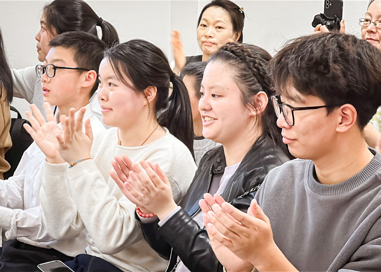 Клин, общество, культура, образование, Китай, музыканты, Подмосковье, вертикалки,