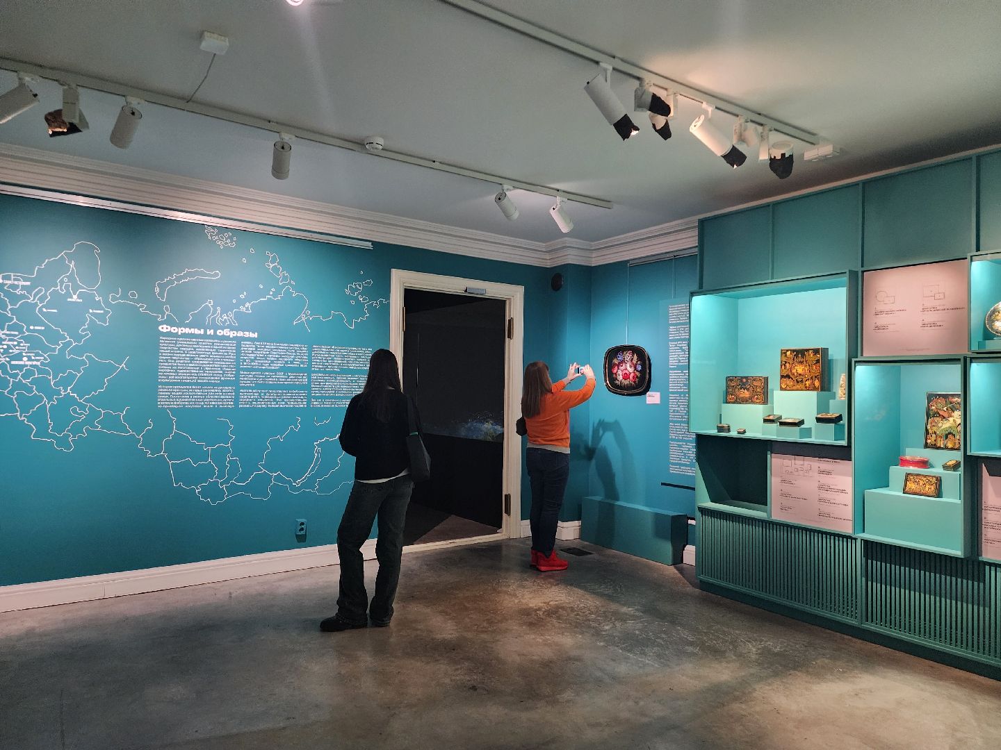 жостово, федоскино, вертикалка, искусство, выставка, традиция,