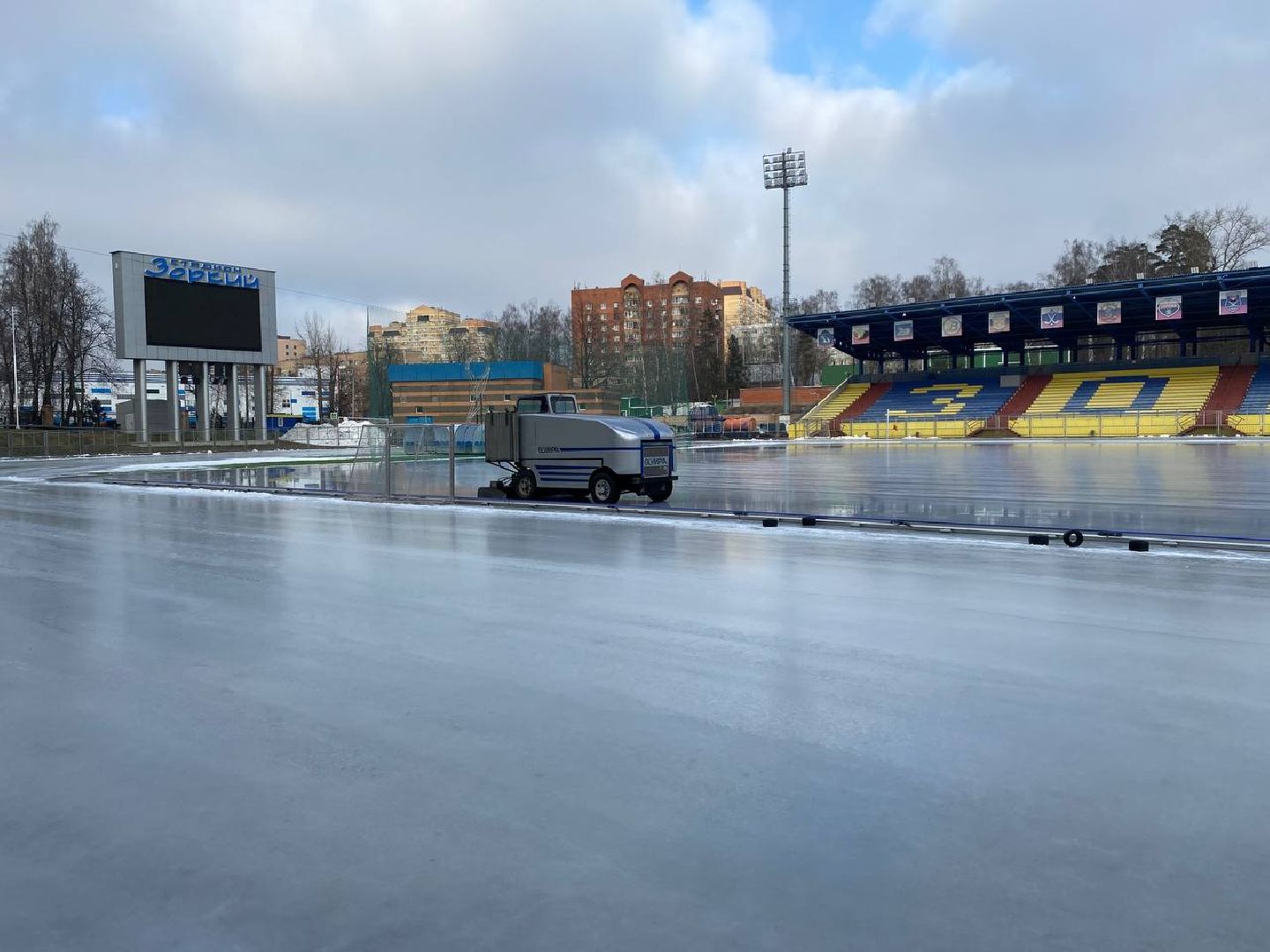 хоккейсмячом, горизонталки, зоркий,