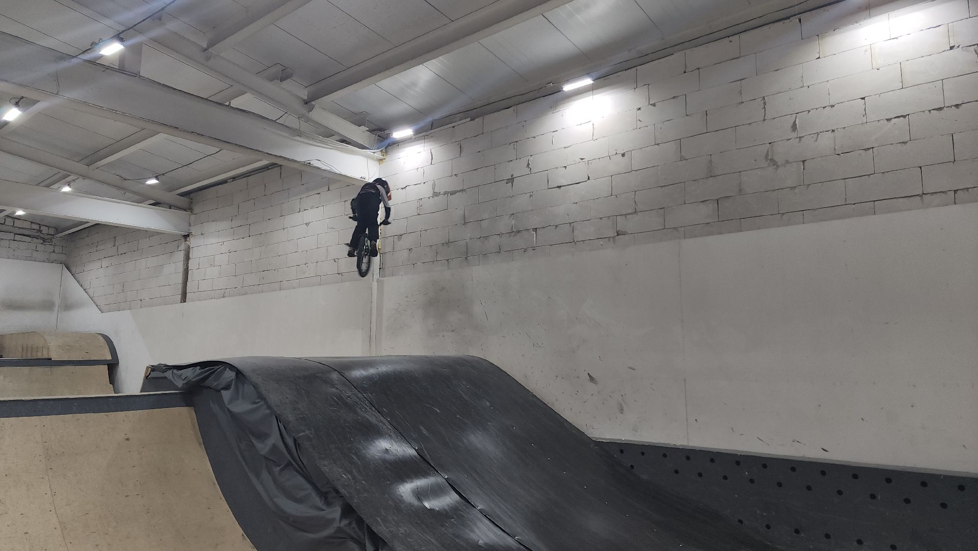 рекорд, книга рекордов, мировой рекорд, семилетний рекордсмен, мальчик, ребенок, bmx, экстрим,