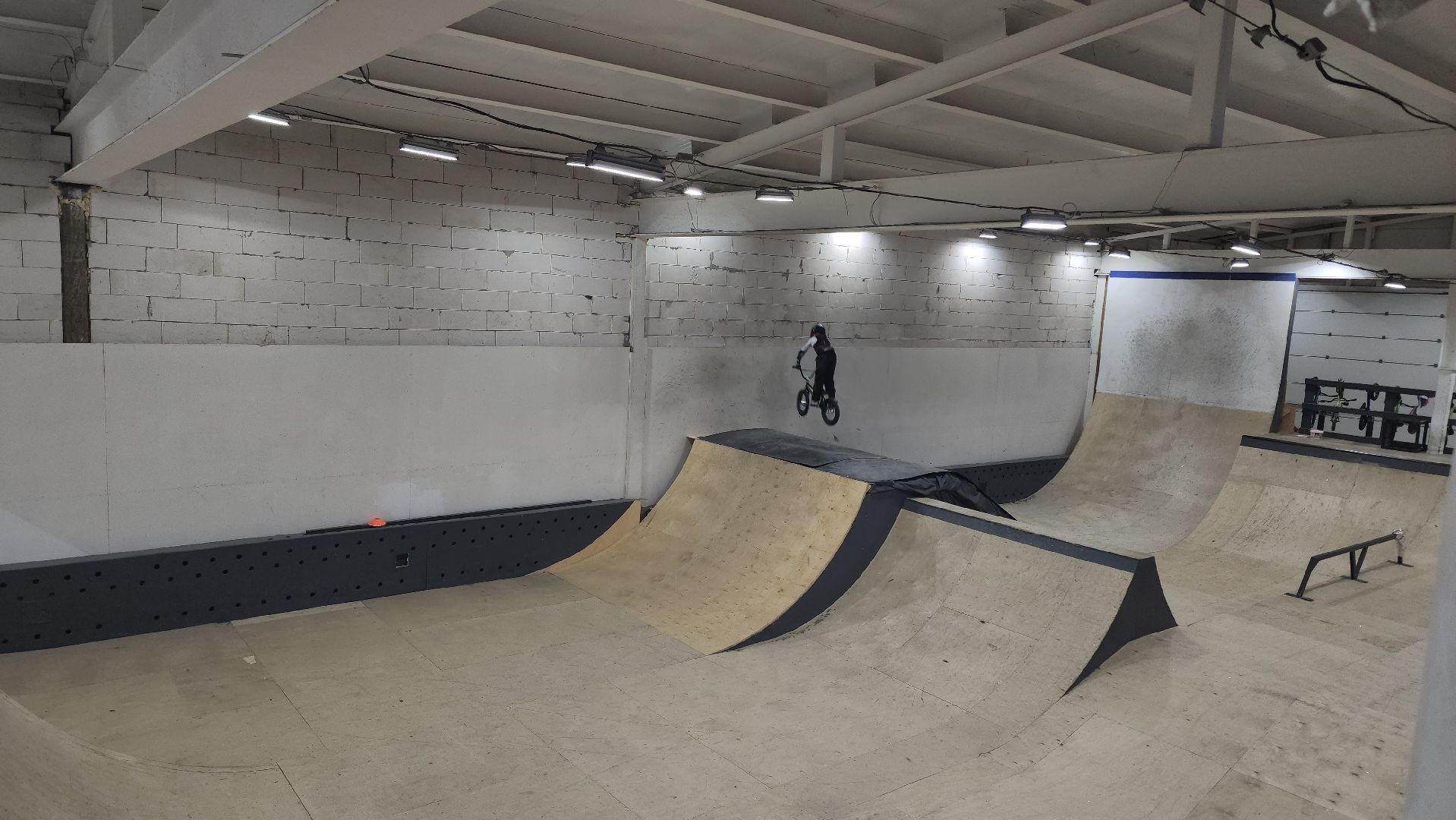 рекорд, книга рекордов, мировой рекорд, семилетний рекордсмен, мальчик, ребенок, bmx, экстрим,