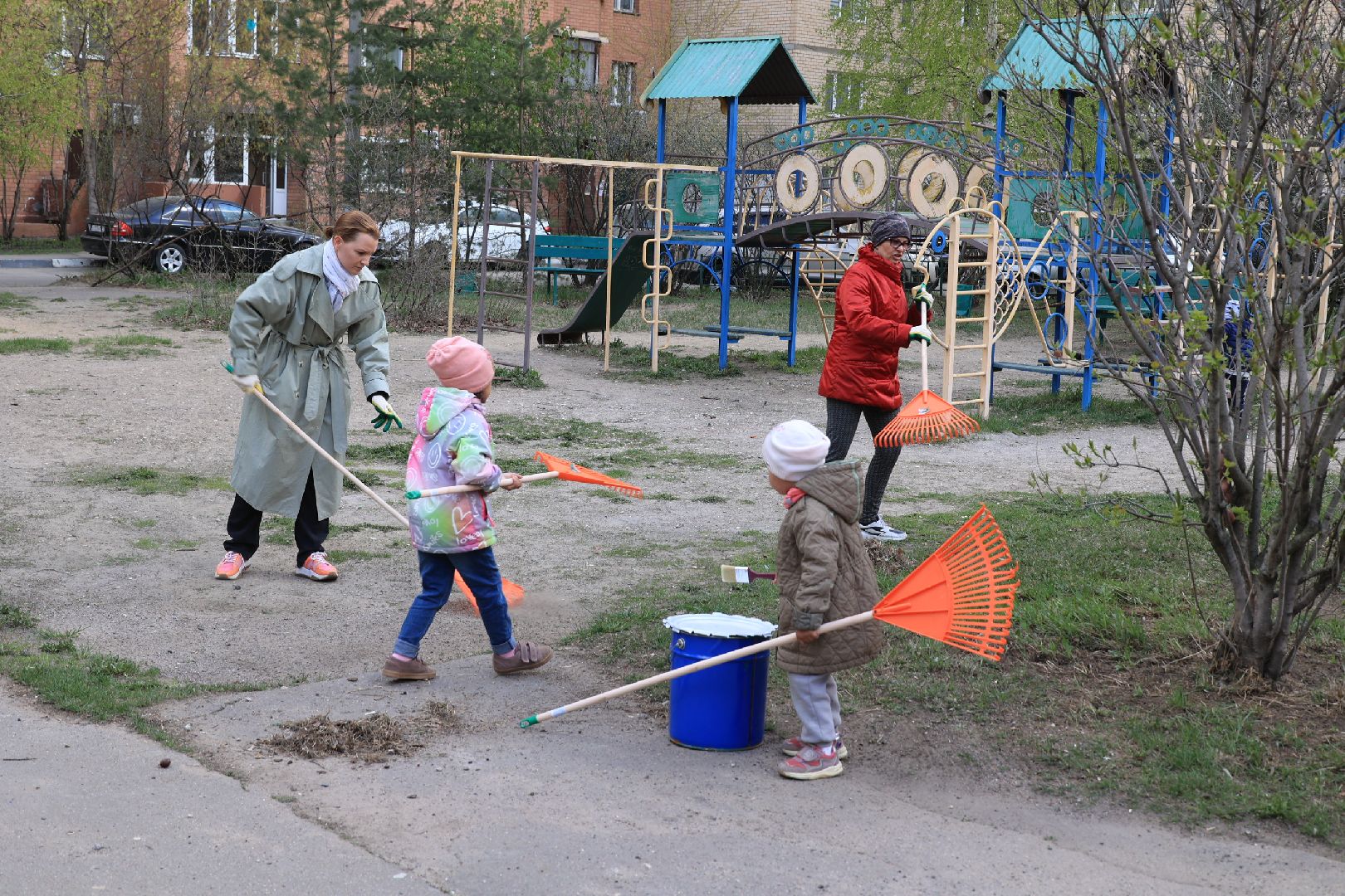 уборка, субботник, Дзержинский,