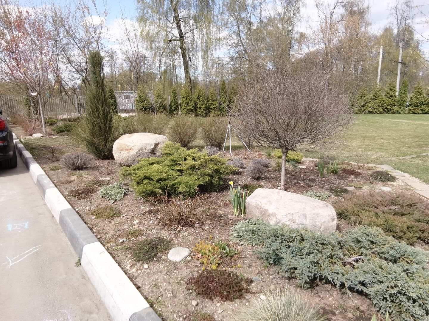 Балашиха, субботник, благоустройство, Заречная 43,44, ТСН Любимый дом, придомовая территория, уборка, содержание и эксплуатация жилых зданий