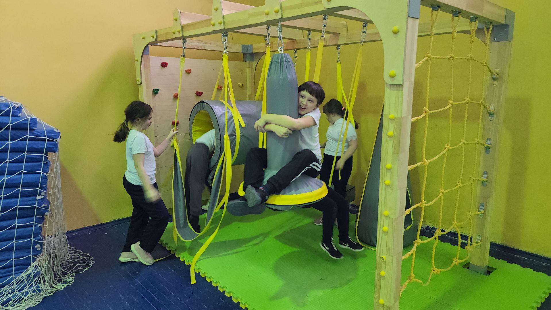 серпухов, улица коншиных, лечебная физкультура, инклюзивный класс, школа 4,