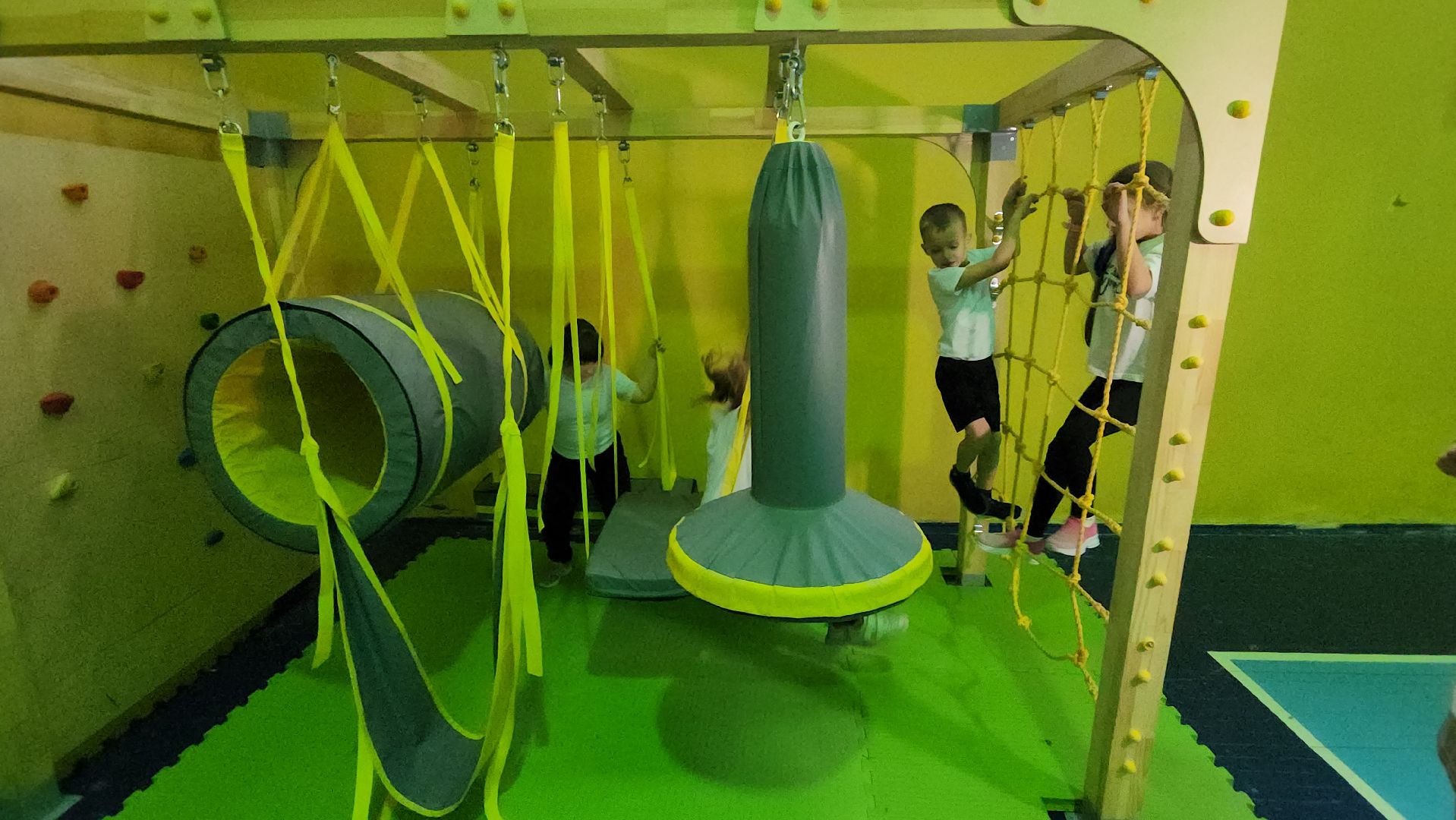 серпухов, улица коншиных, лечебная физкультура, инклюзивный класс, школа 4,