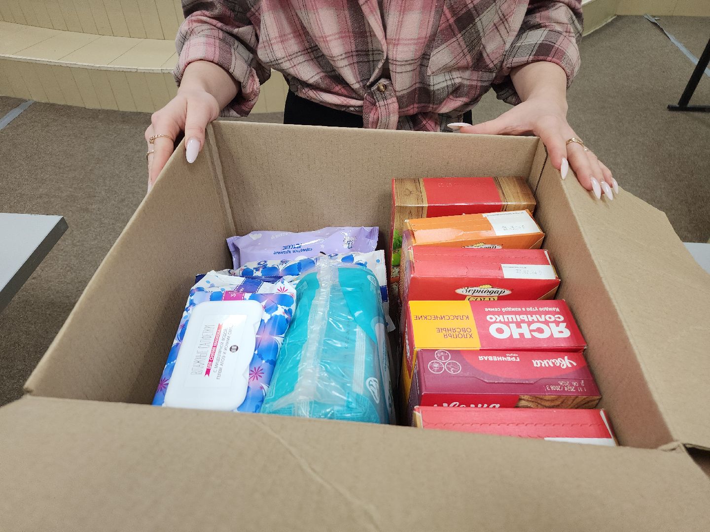 фрязино, волонтеры, гуманитаная помощь, маскировочные сети, плетение масксетей,