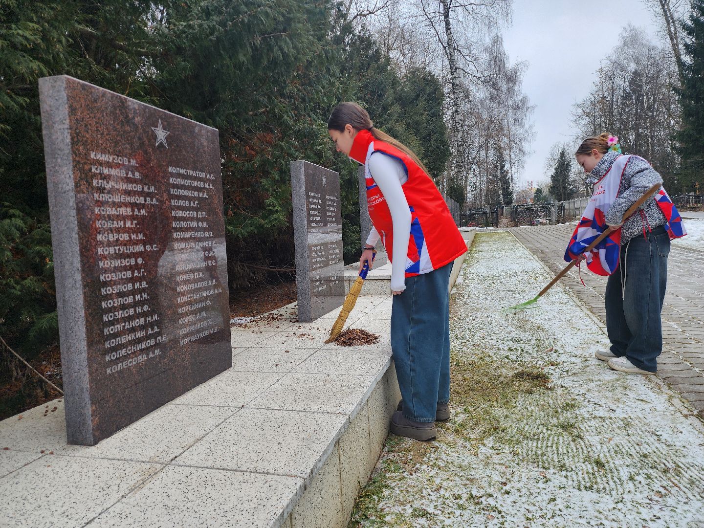 Коломна, памятник вов, великая отечественная война, волонтеры,