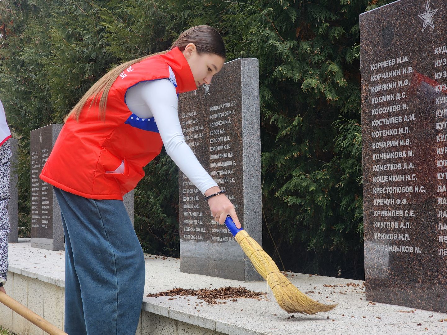 Коломна, памятник вов, великая отечественная война, волонтеры,