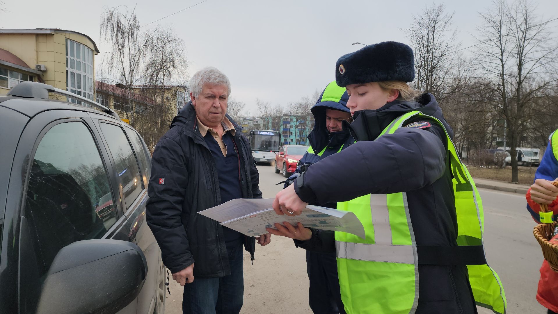 госавтоинспекция, Лобня, Ребнок в машине, вертикалки,