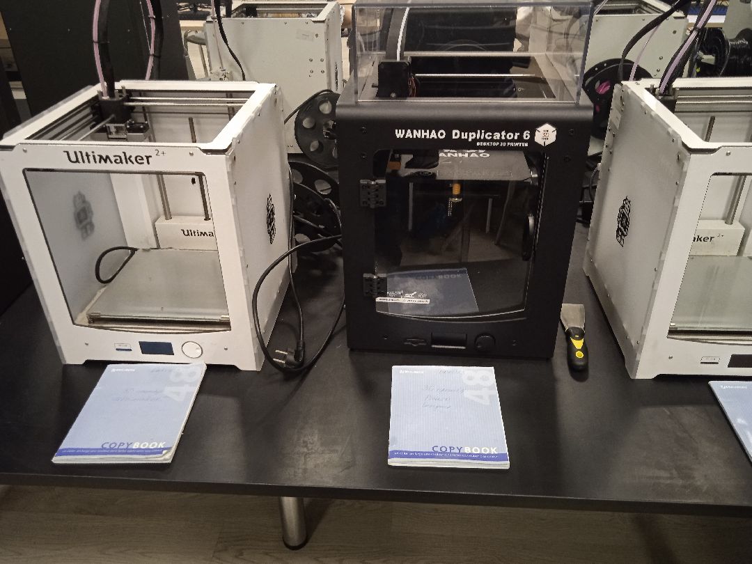 Жуковский, общество