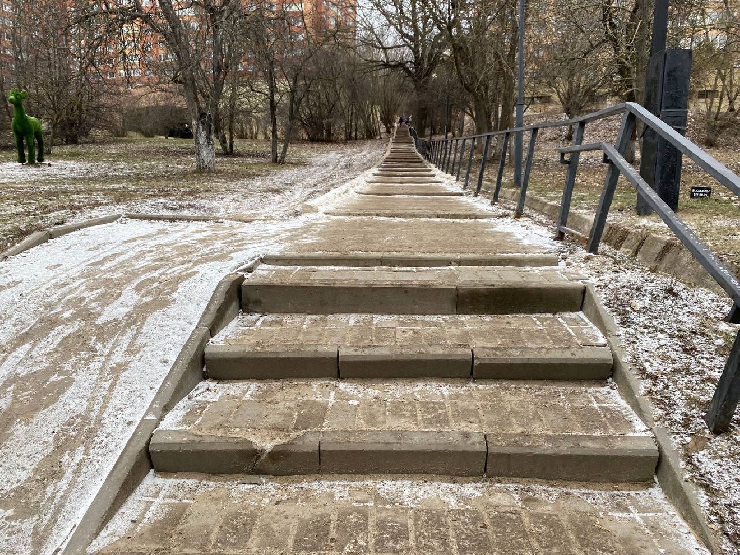 вертикалки, яблоневыйсквер, благоустройство, сквервкрасногорске, парквкрасногорске,