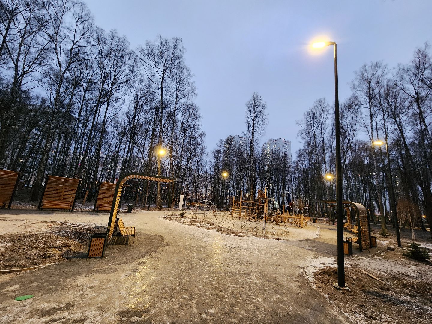 Чехов, микрорайон Губернский, лесопарк, строительство, благоустройство, наружное освещение, уличное освещение, фонари,