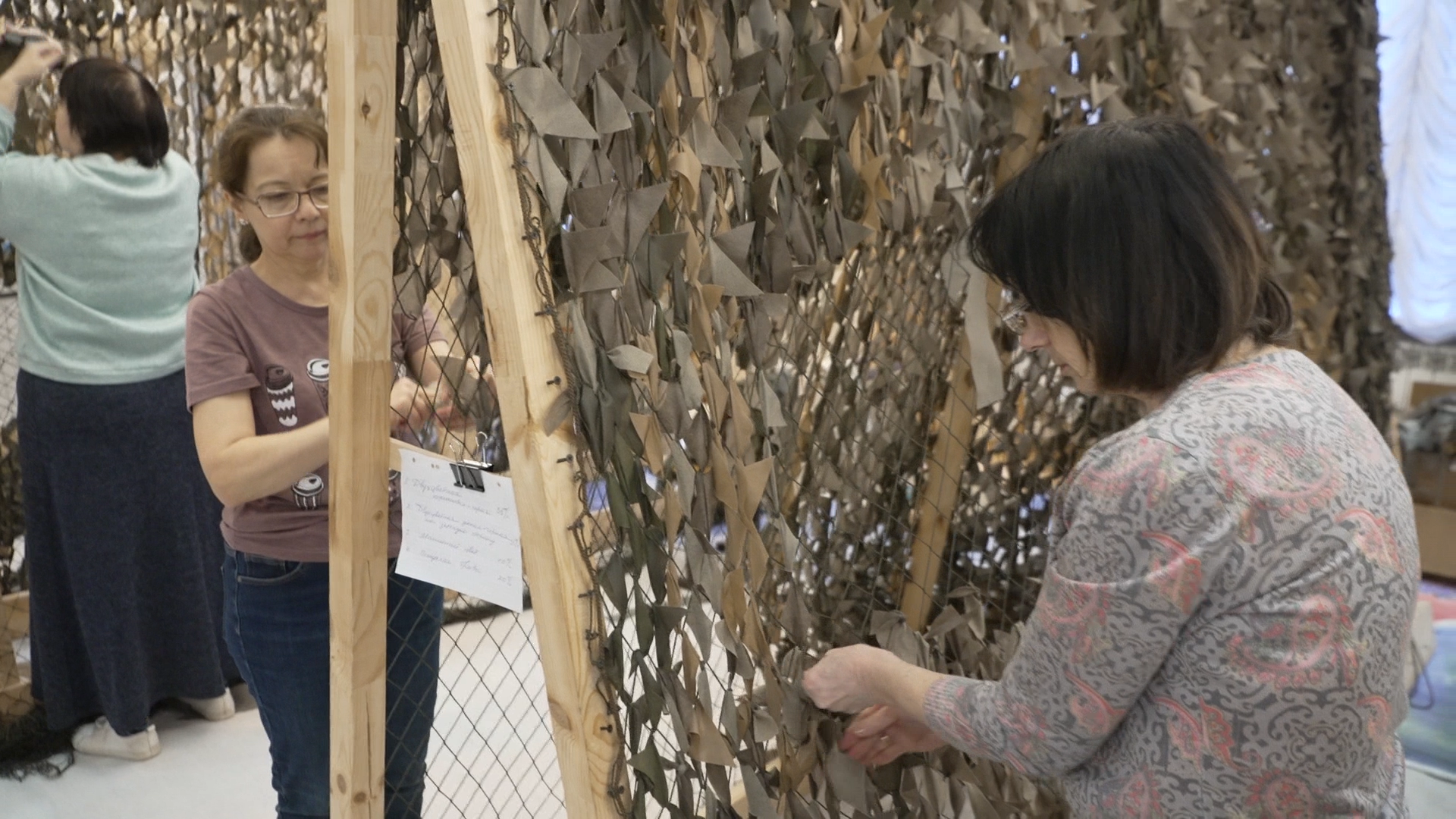 центр Варварушки Власиха, центр плетения маскировочных сетей, маскировочная сеть, вертикалки, помощь СВО, Власиха помощь СВО,