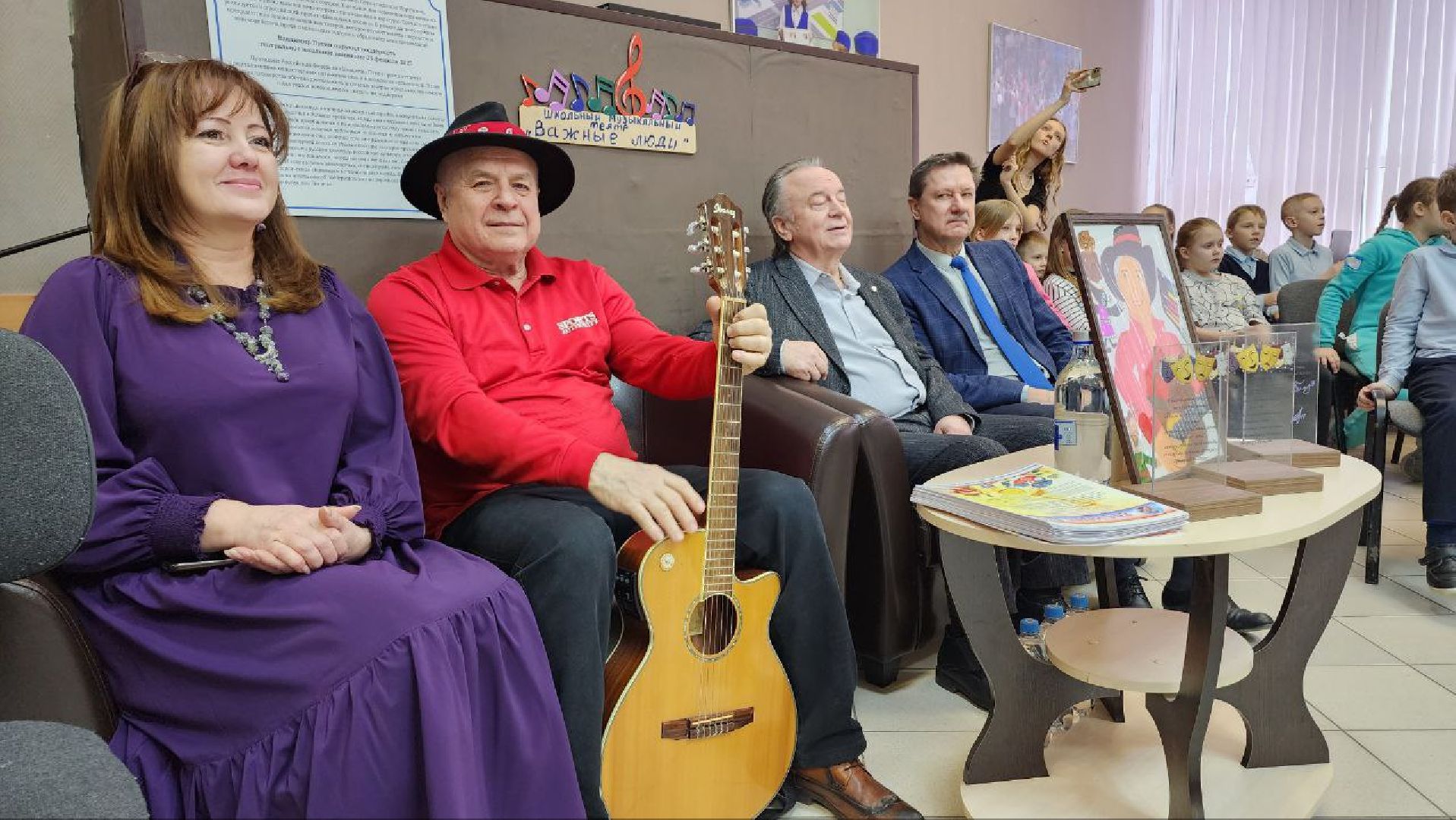 Дмитров, Григорий Гладков, Театр Важные люди,