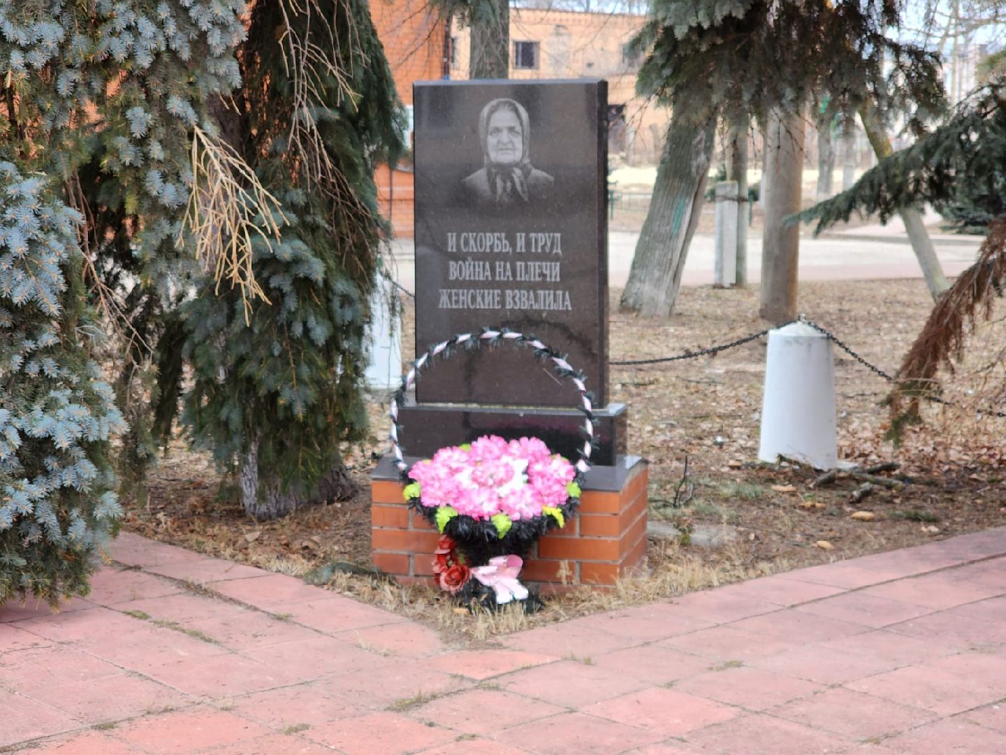 вертикалки, луховицы, белоомут, день победы, мемориальный комплекс,