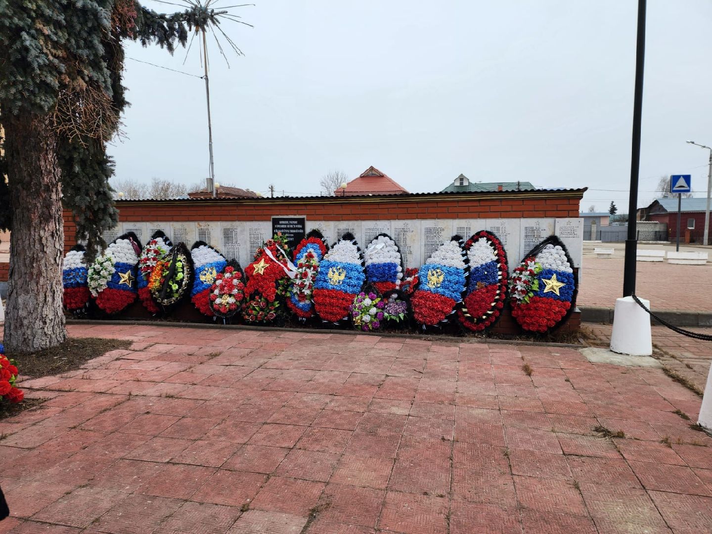 вертикалки, луховицы, белоомут, день победы, мемориальный комплекс,