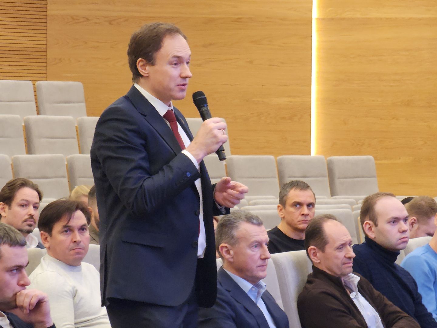 вертикалки, день молодого промышленника, дпмо, поддержка бизнеса,