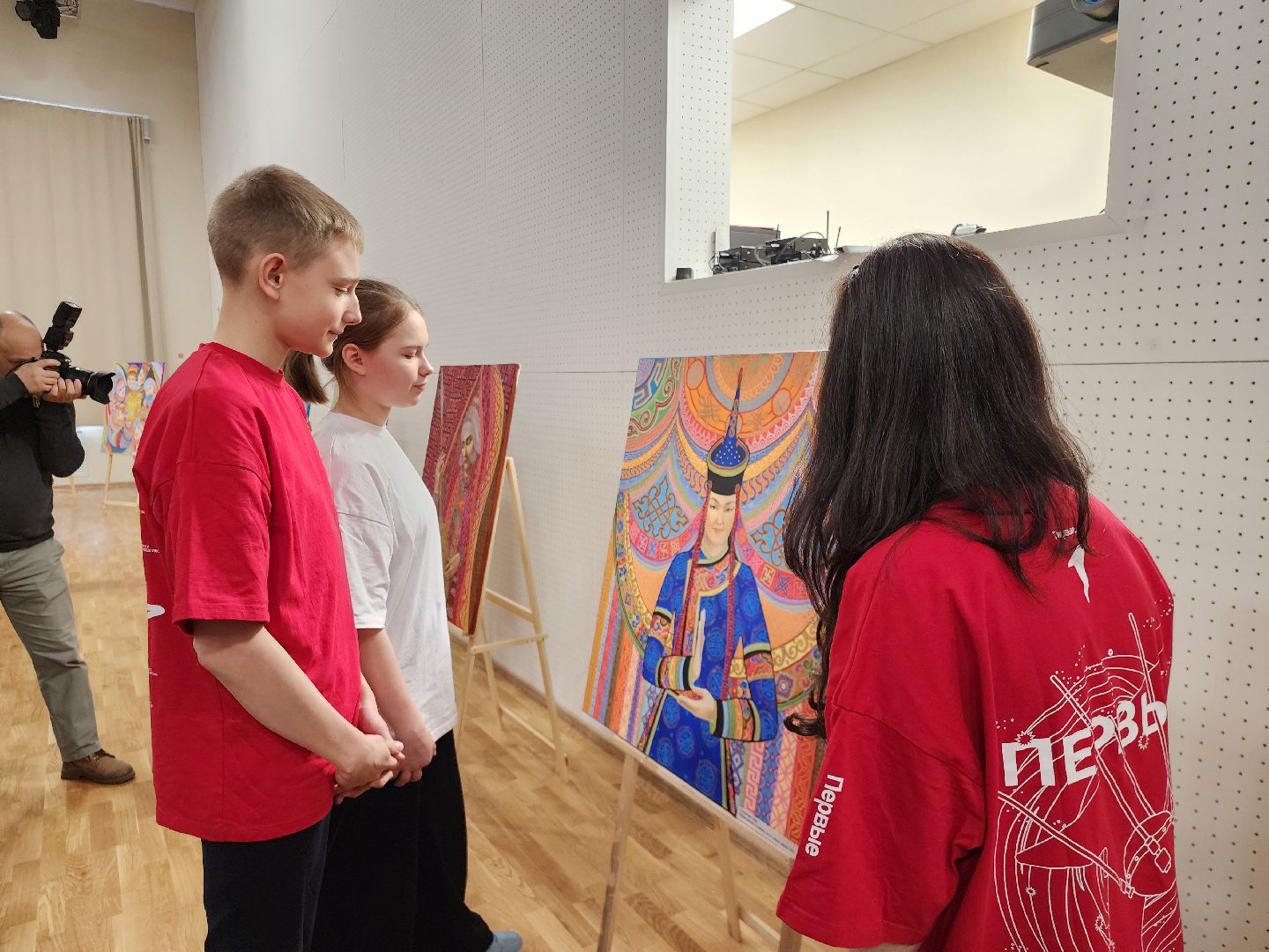 Художница, Истра, Школа,Картины,