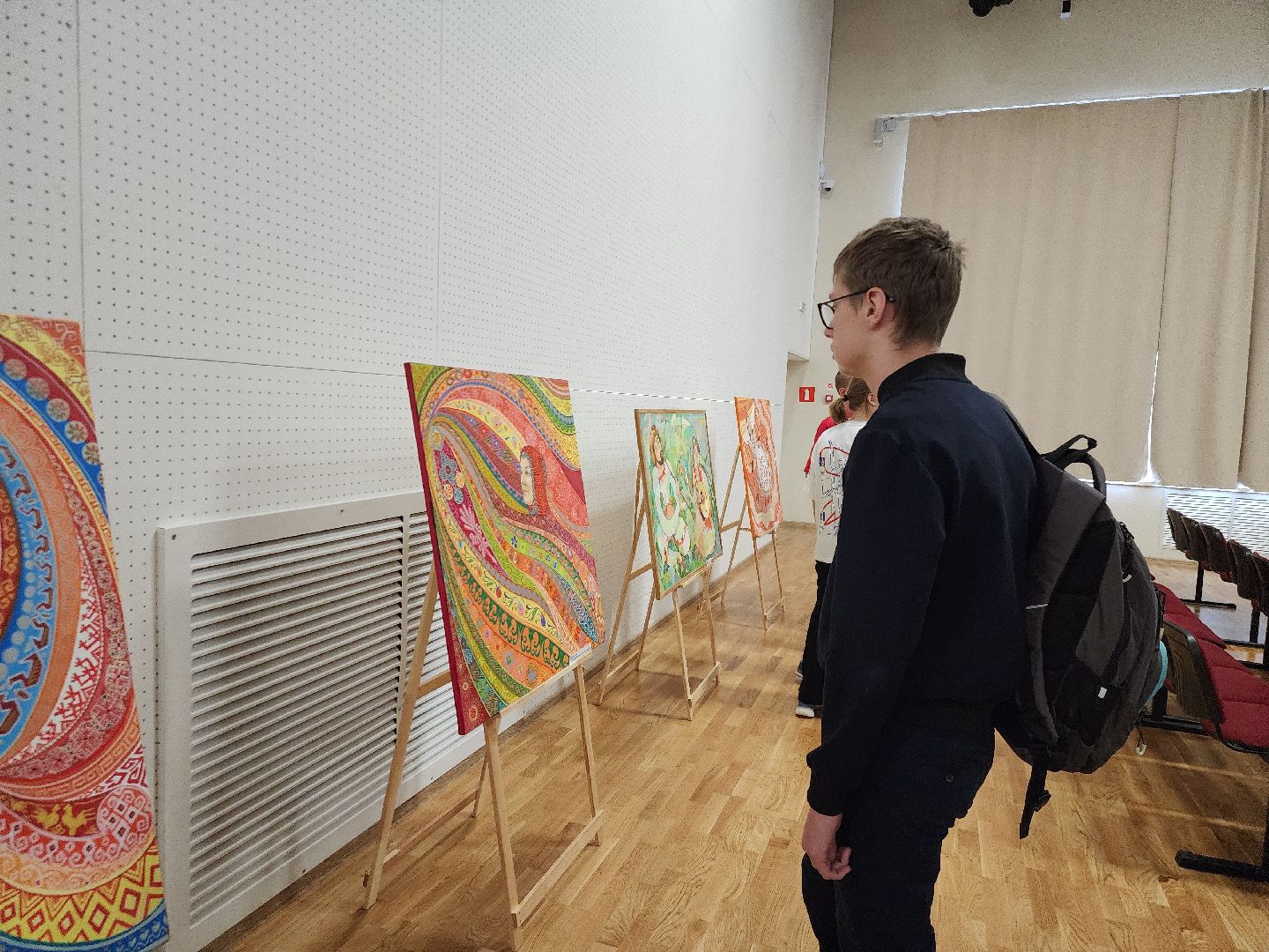 Художница, Истра, Школа,Картины,