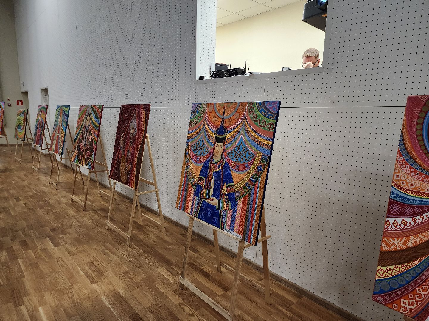 Художница, Истра, Школа,Картины,