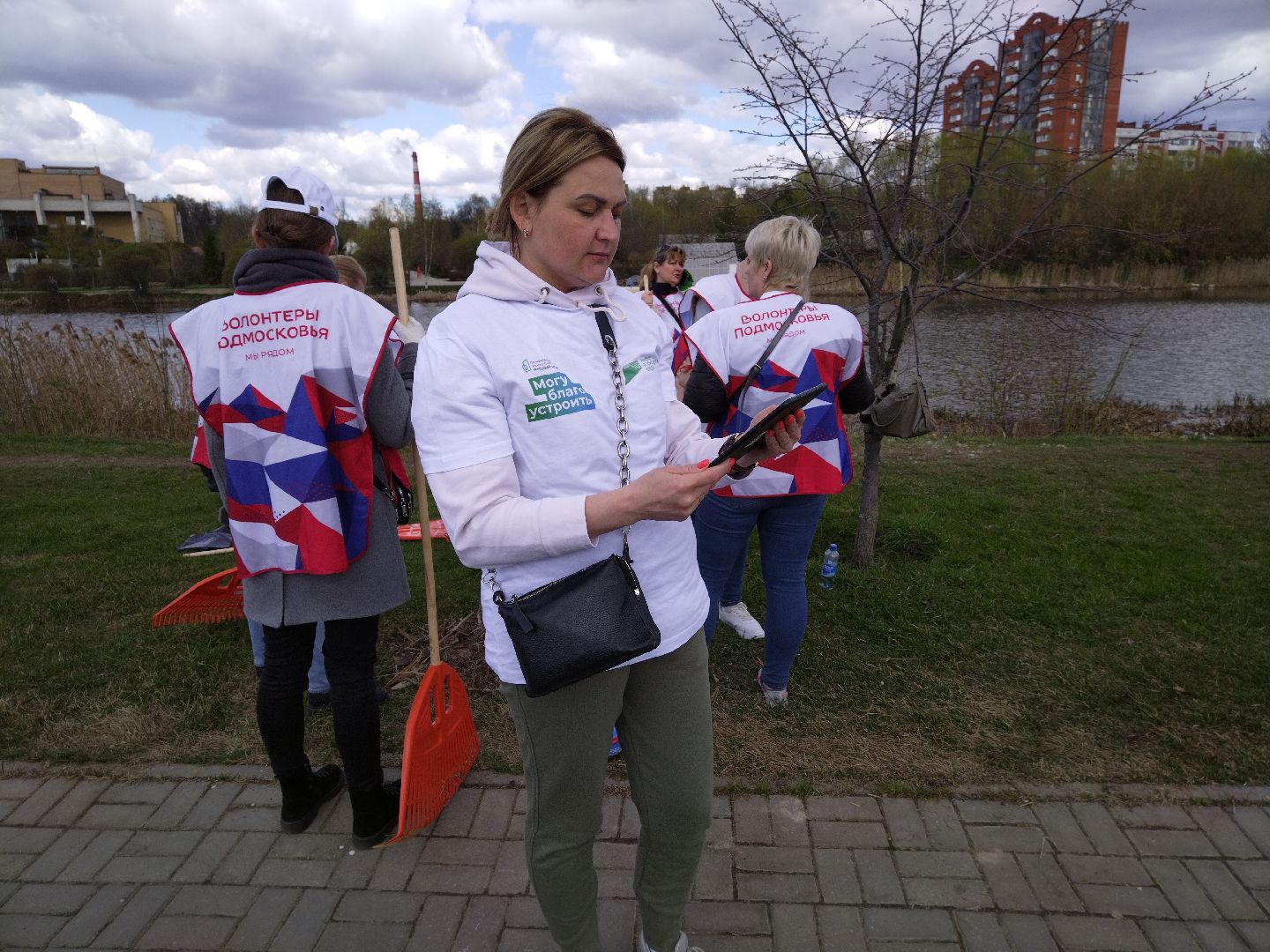 волонтеры, благоустройство, субботник